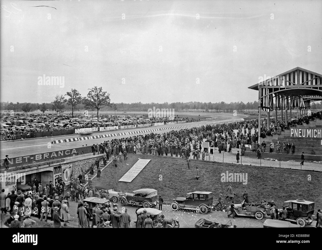 Crowds at the 1922 Italian Grand Prix (2 Stock Photo - Alamy