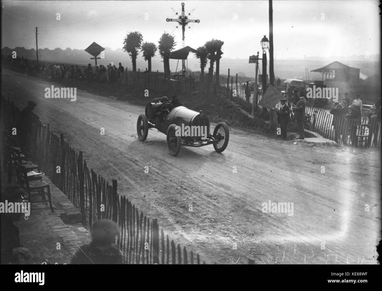 Jouet Ancien RD Marmande - Peugeot Grand Prix 1913/1914 - Dinky 1/43, Métal Rouge