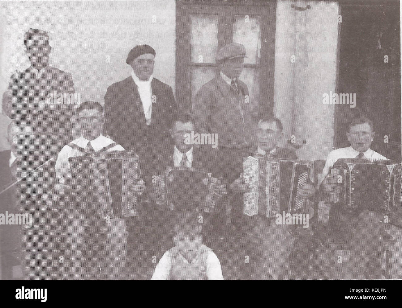 Conjunto musical de obreros bielorrusos en Comodoro Rivadavia ca.1930 Stock Photo