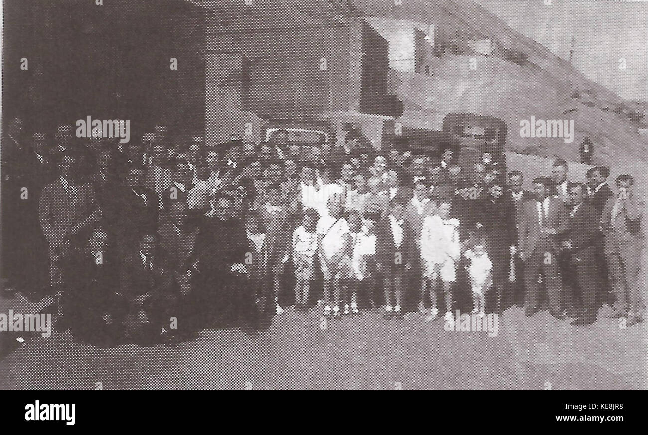 Inmigrantes polacos en Comodoro Rivadavia ca.1930 Stock Photo