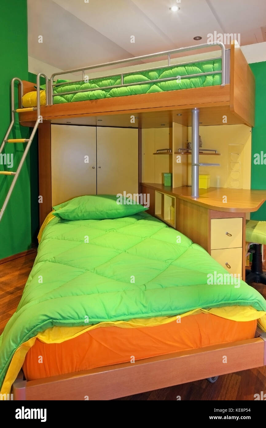 kids double bunk bed