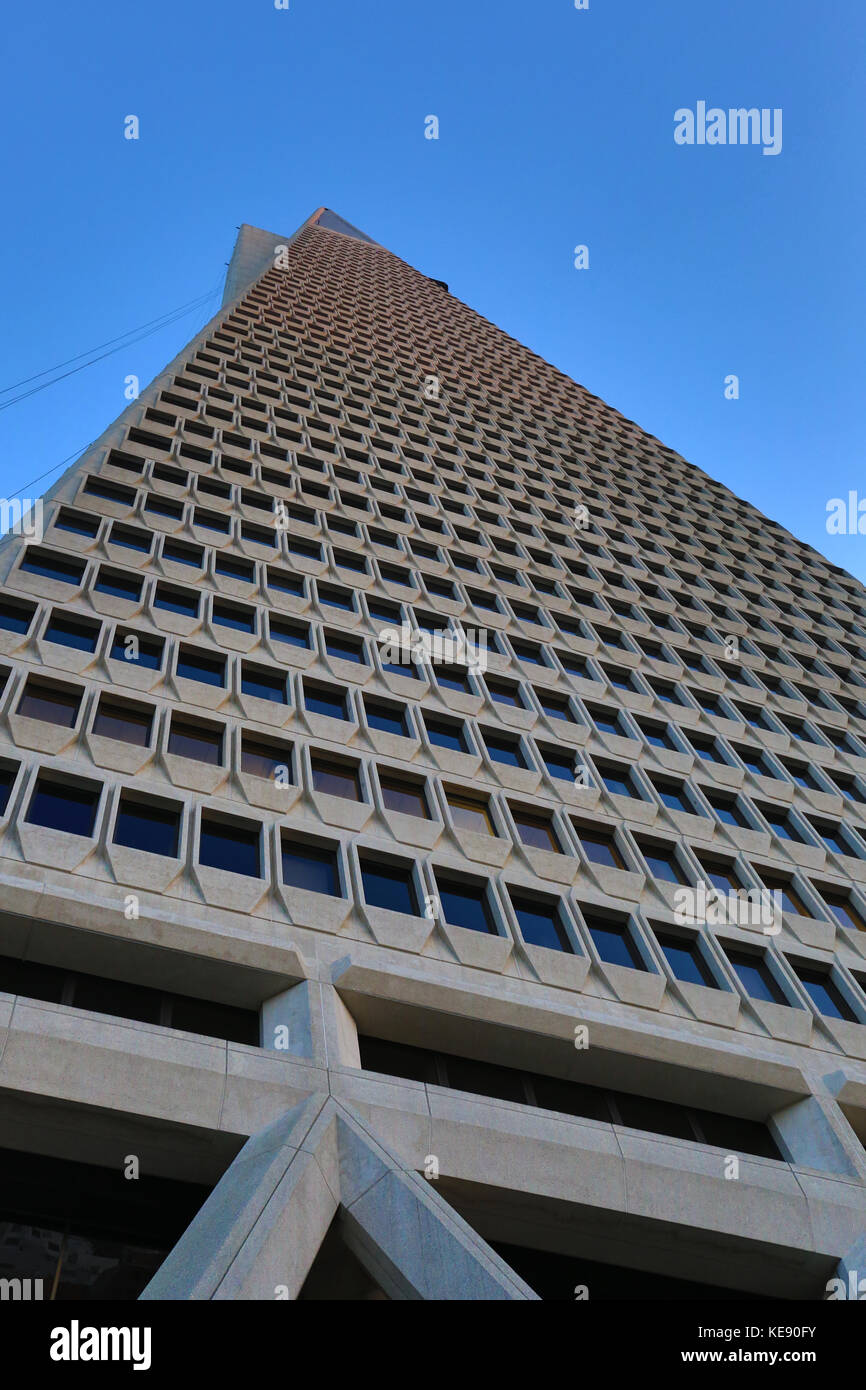 The Transamerica Pyramid Stock Photo Alamy