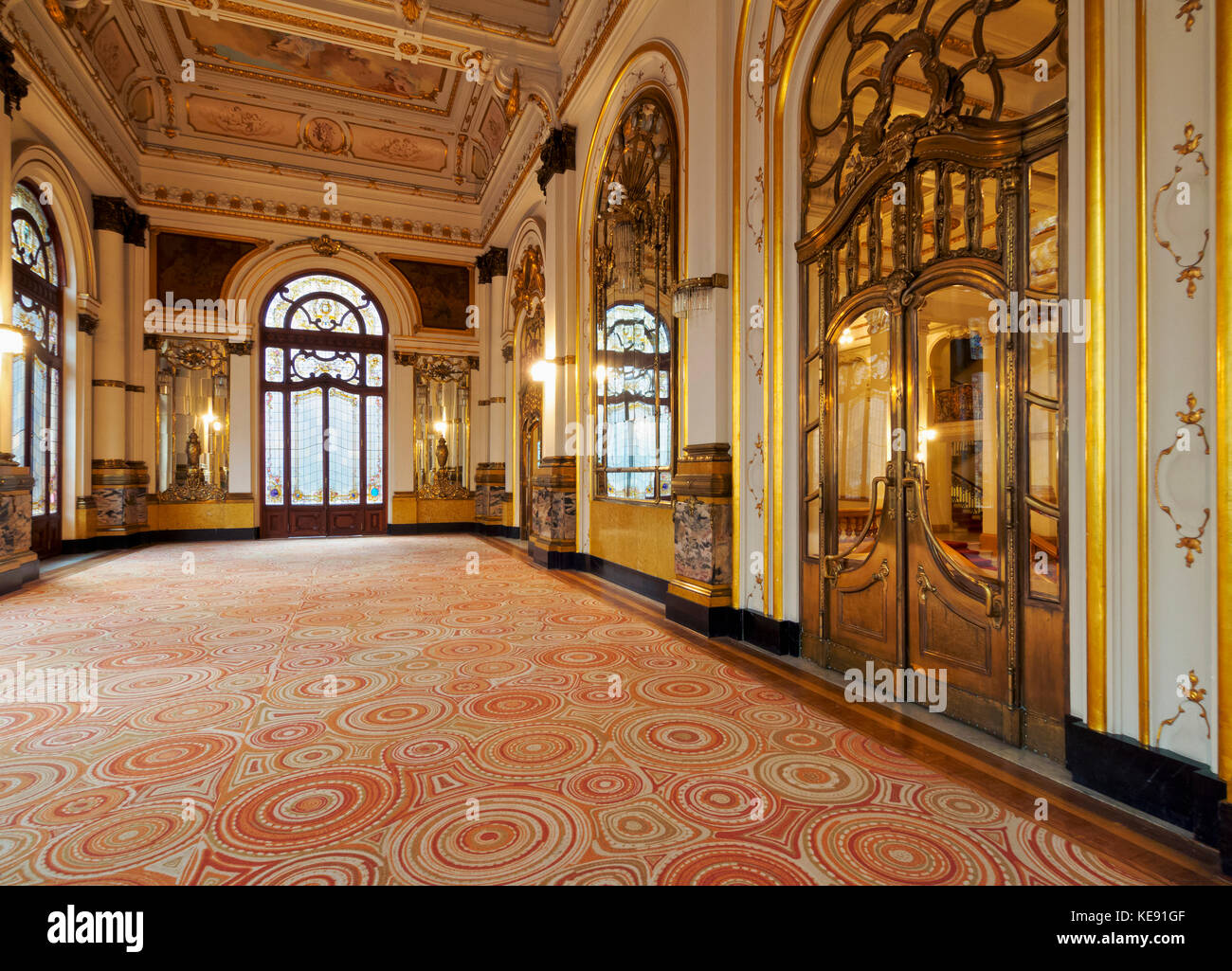 Municipal theatre of sao paulo hi-res stock photography and images - Alamy
