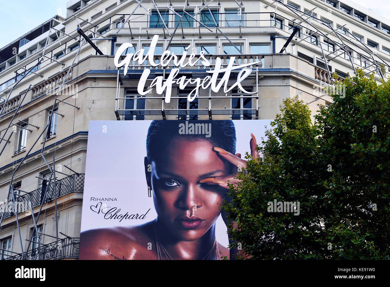 Galeries lafayette logo hi res stock photography and images Alamy