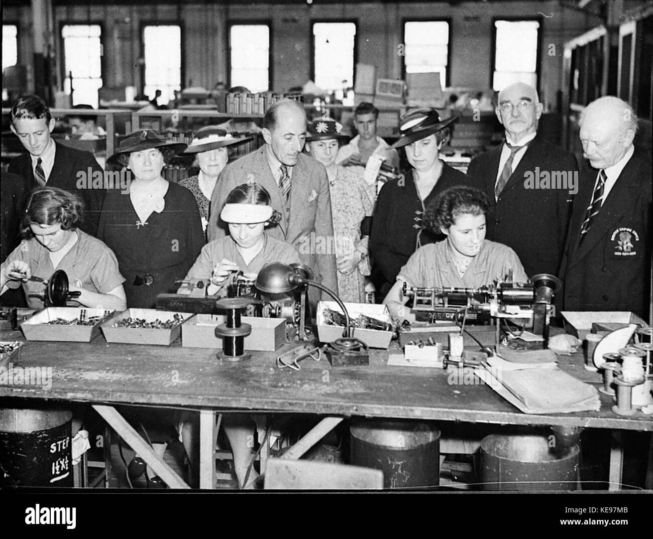 36333 Inspection of works by Sir Ernest Fisk Stock Photo
