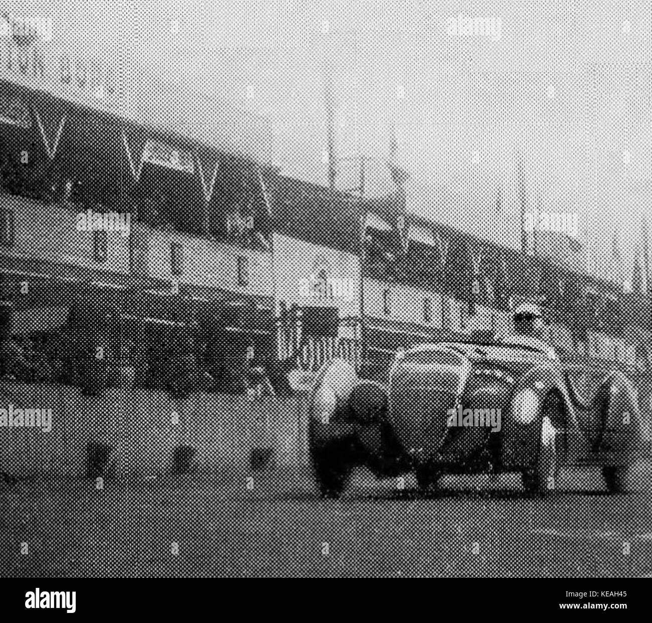La Peugeot 402 Darl'mat de de Cortanze et Contet 5e des 24 heures du Mans 1938 Stock Photo