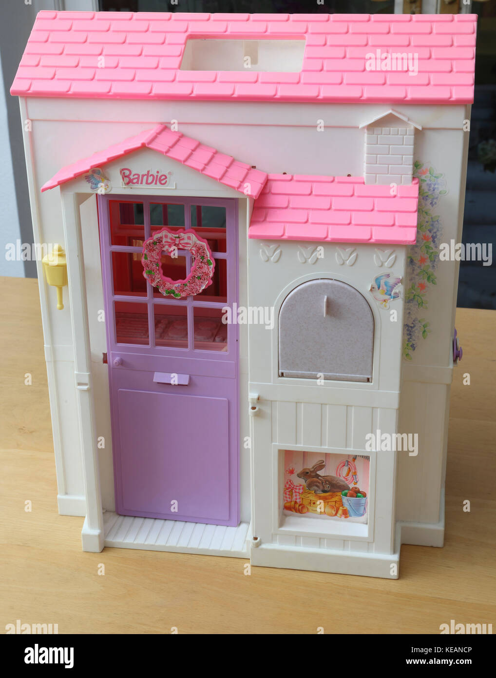 Barbie house hi-res stock photography and images - Alamy