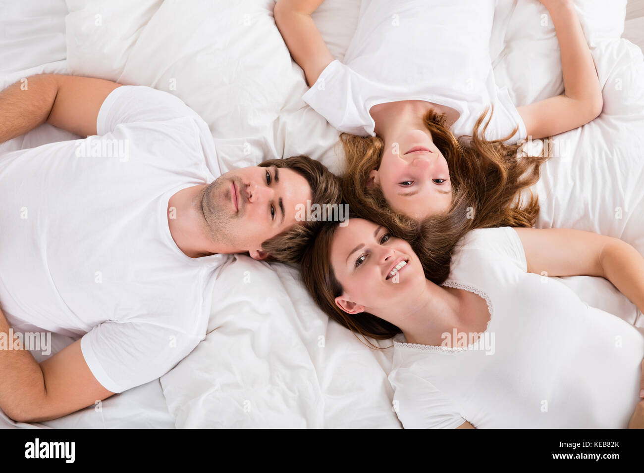 Happy family circle hi-res stock photography and images - Alamy