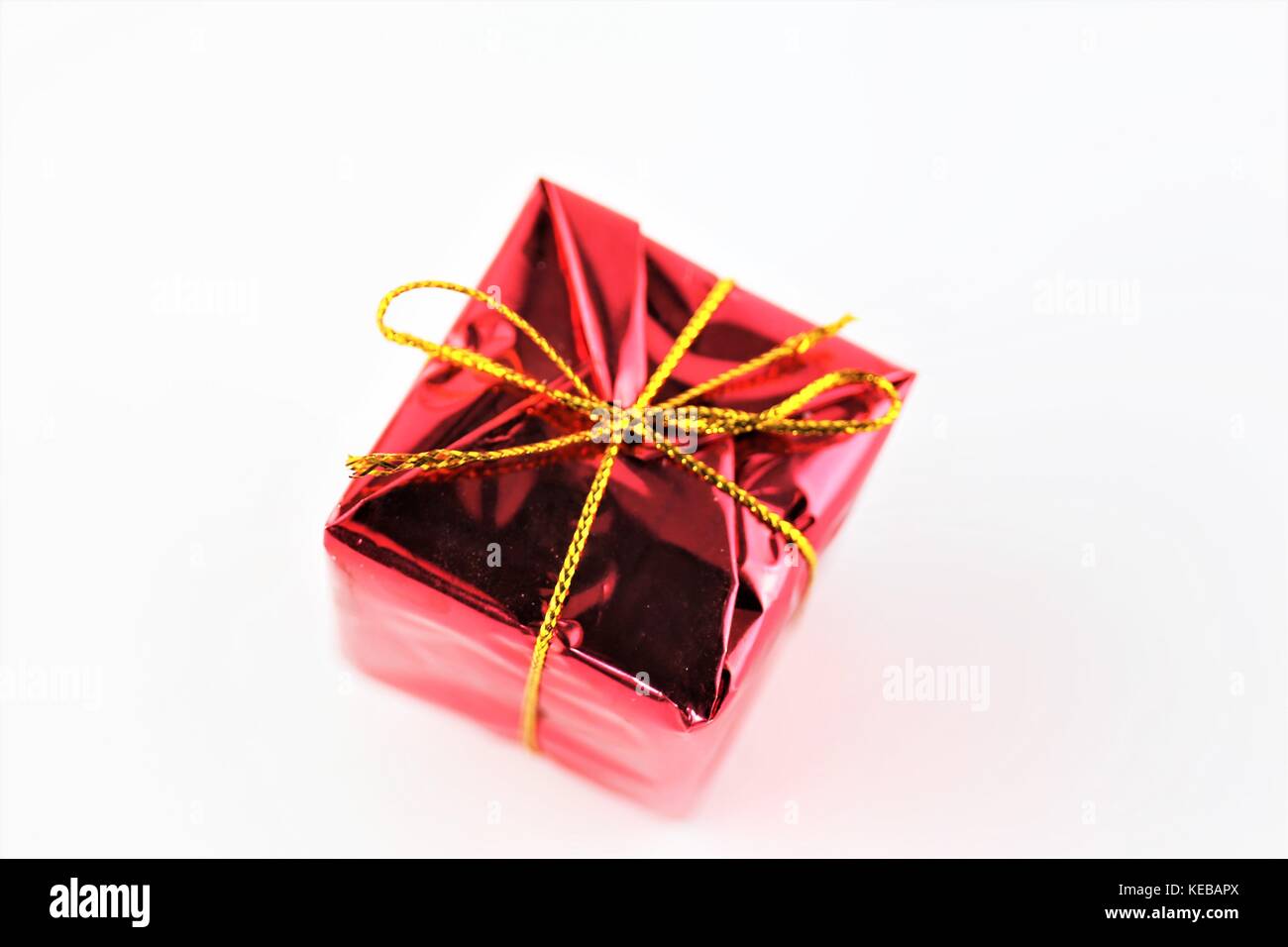1 Present Box An image of a gift box - present Stock Photo - Alamy