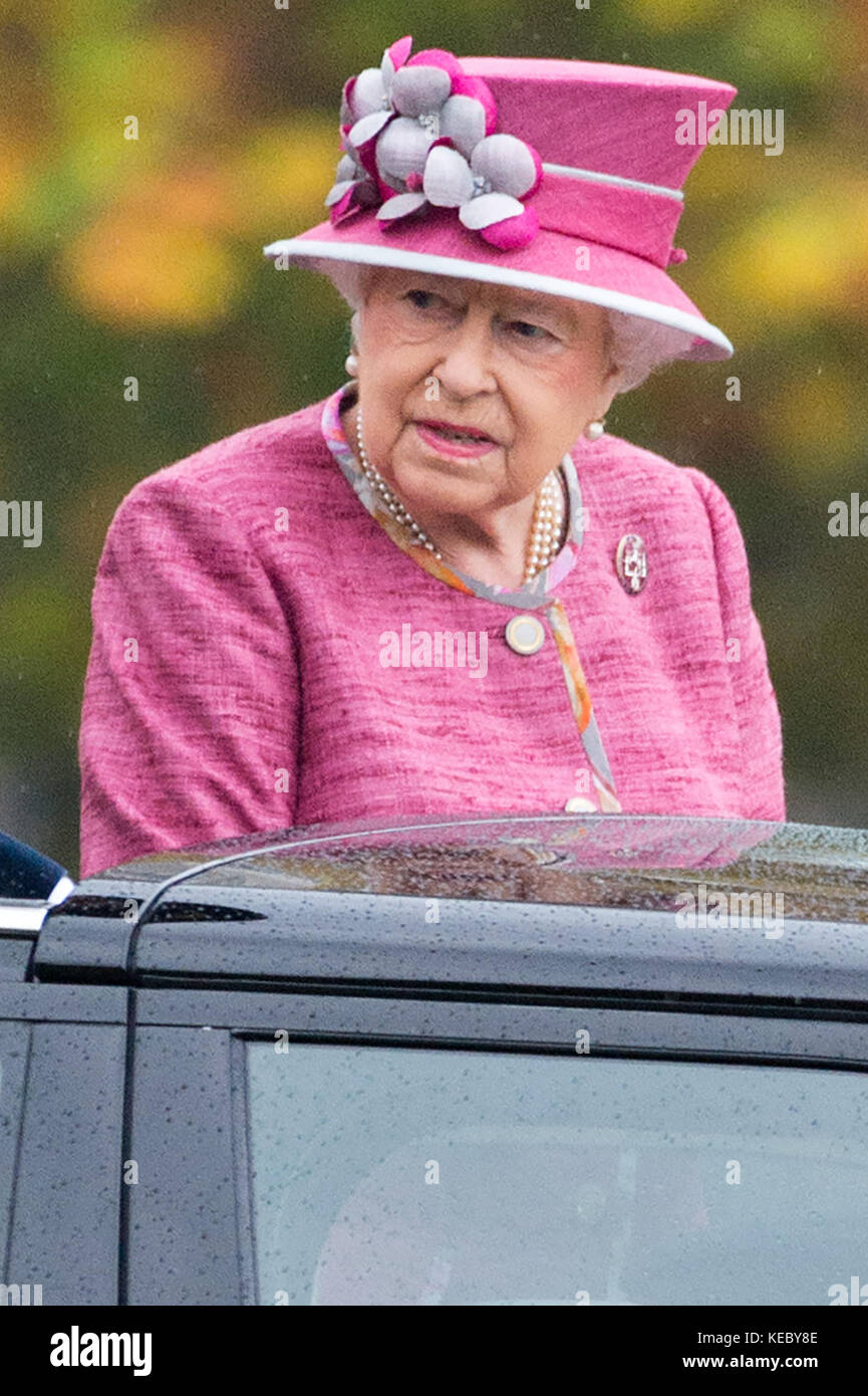 London, UK. 19th Oct, 2017. Queen Elizabeth II reviews The King's Troop Royal HorseArtillery in Hyde Park, on the occasion of their 70th Anniversary. The KTRHA was formed on the wishes of His Majesty King George VI in October 1947. Commonly known as the ''˜Gunners', The Royal Artillery provides firepower to the British Army. Equipped with 13-pounder field guns dating from WWI, the Troop provides ceremonial salutes for Royal occasions and state functions. Credit: ZUMA Press, Inc./Alamy Live News Stock Photo