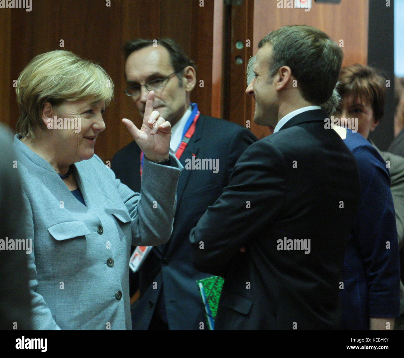 Brussels, Belgium. 19th Oct, 2017. Angela MERKEL, Federal Chancellor of Germany and Emmanuel Macron President of France at the European Council, during the round table. Credit: Leo Cavallo/Alamy Live News Stock Photo