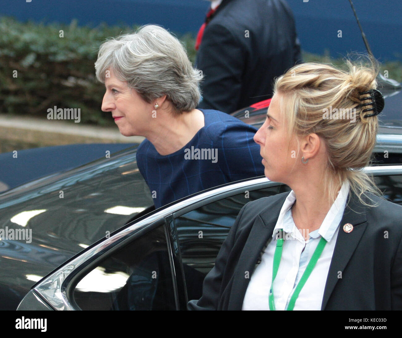 Brussels, Belgium. 19th Oct, 2017. Arrival and doorstep by Theresa MAY, Prime Minister of the United Kingdom, at the European Council. Credit: Leo Cavallo/Alamy Live News Stock Photo