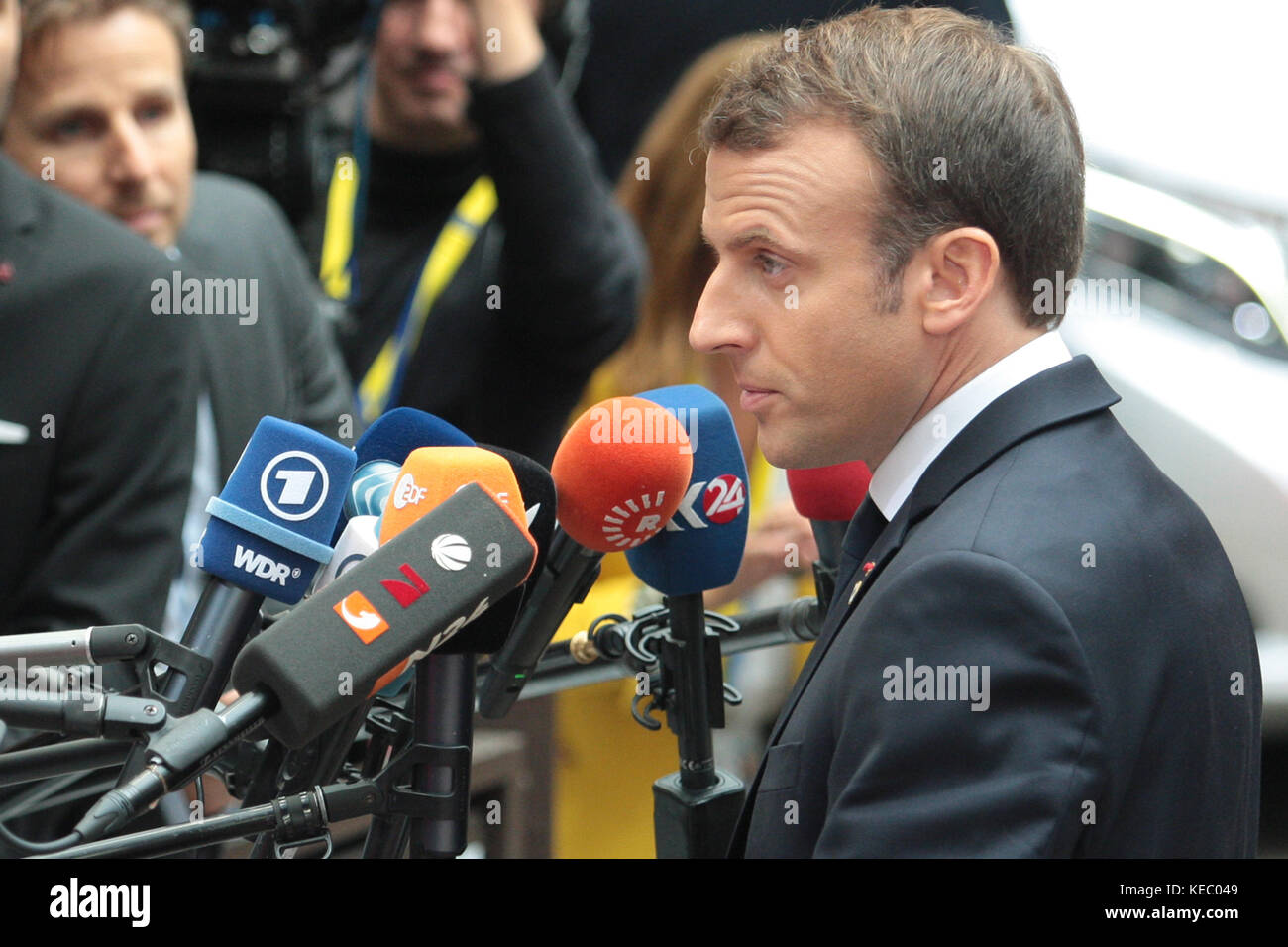 Brussels, Belgium. 19th Oct, 2017. Emmanuel macron Prsident of france at the European Council, during tehe round table. Credit: Leo Cavallo/Alamy Live News Stock Photo