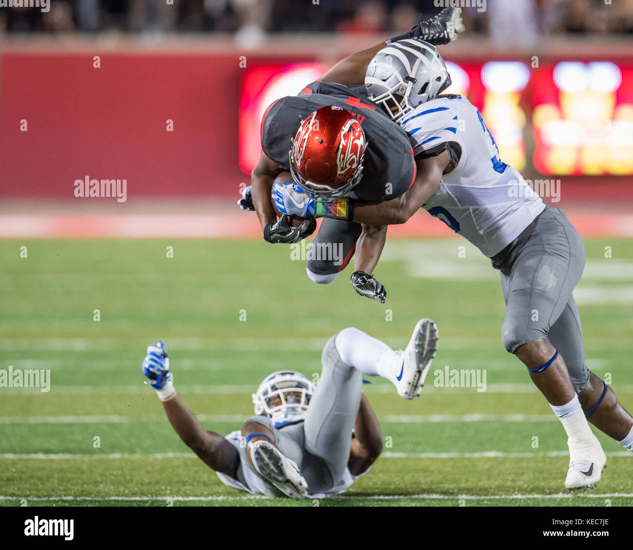 Houston, TX, USA. 19th Oct, 2017. Houston Cougars running back D'Eriq