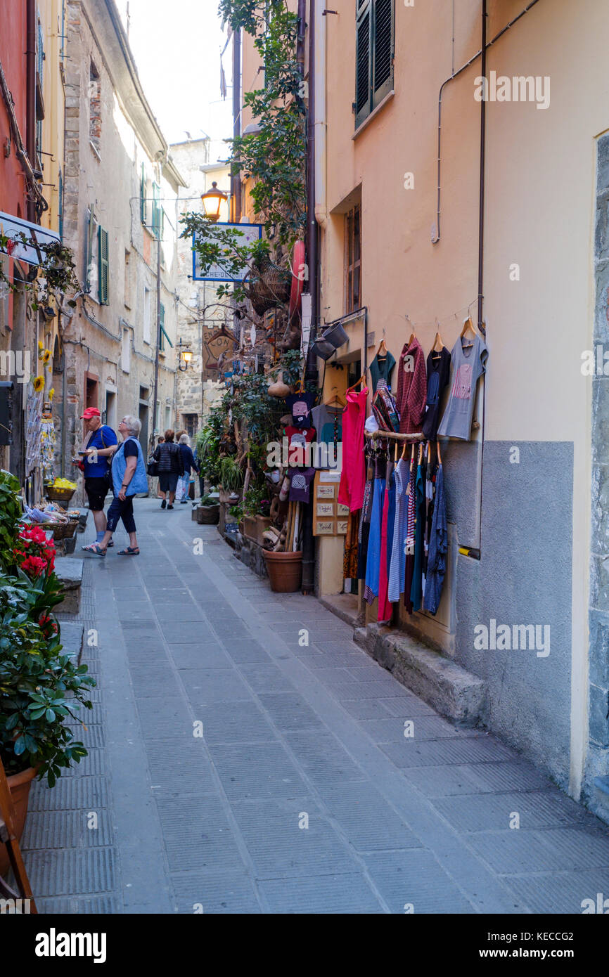 narrow shopping street in Corniglia, Cinque Terre, Liguria, Italy Stock Photo