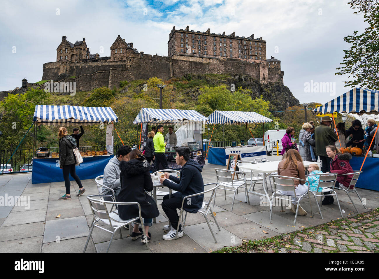 View of Weekend Farmers Market at foot of Edinburgh Castle in Scotland , United Kingdom. Stock Photo