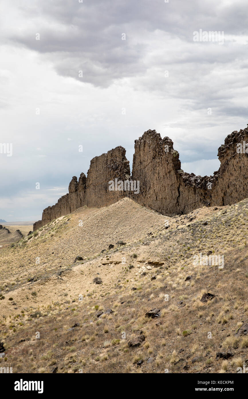 A dike of lamprophyre, Shiprock, New Mexico, USA Stock Photo