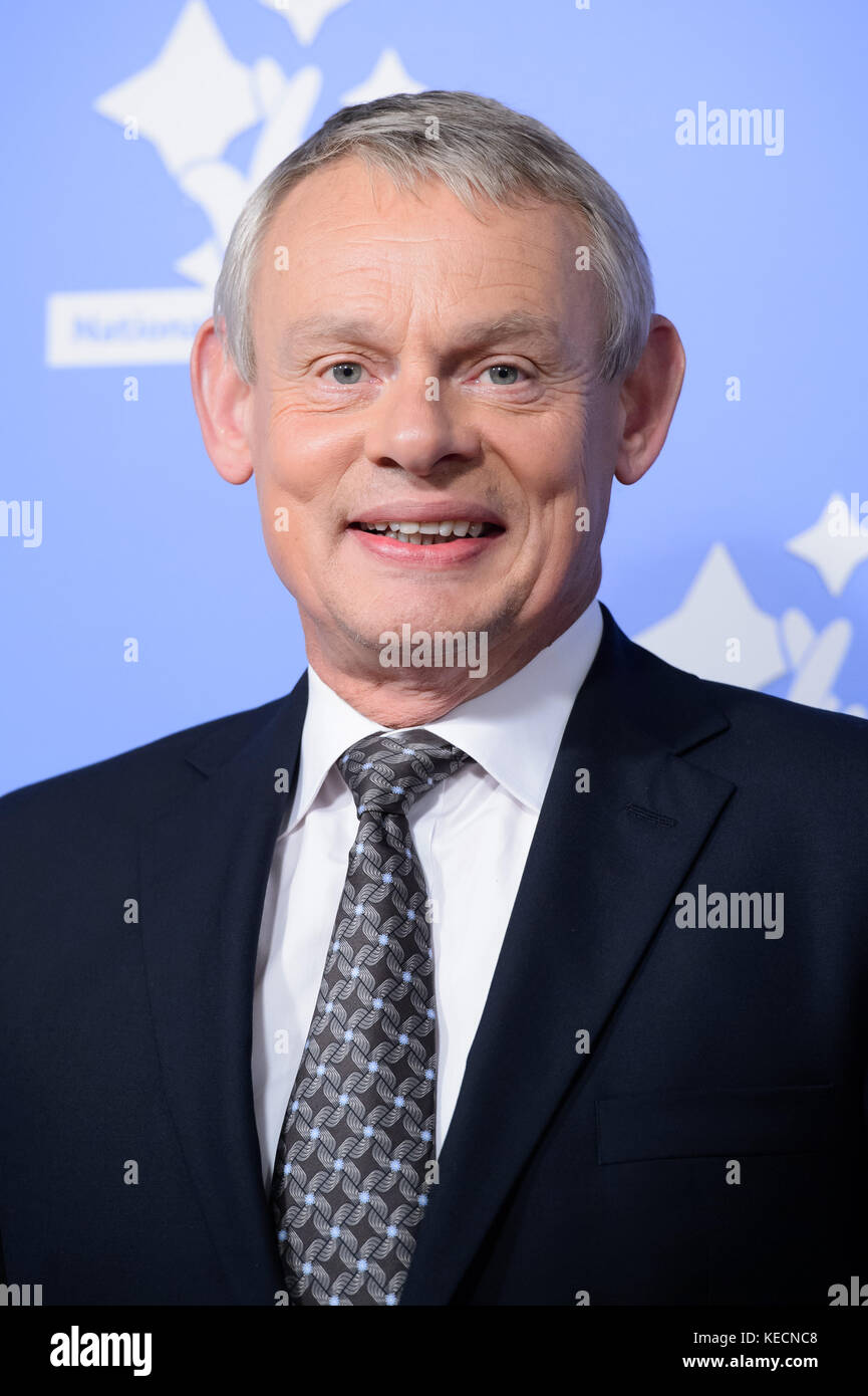 Martin clunes 2017 hi-res stock photography and images - Alamy