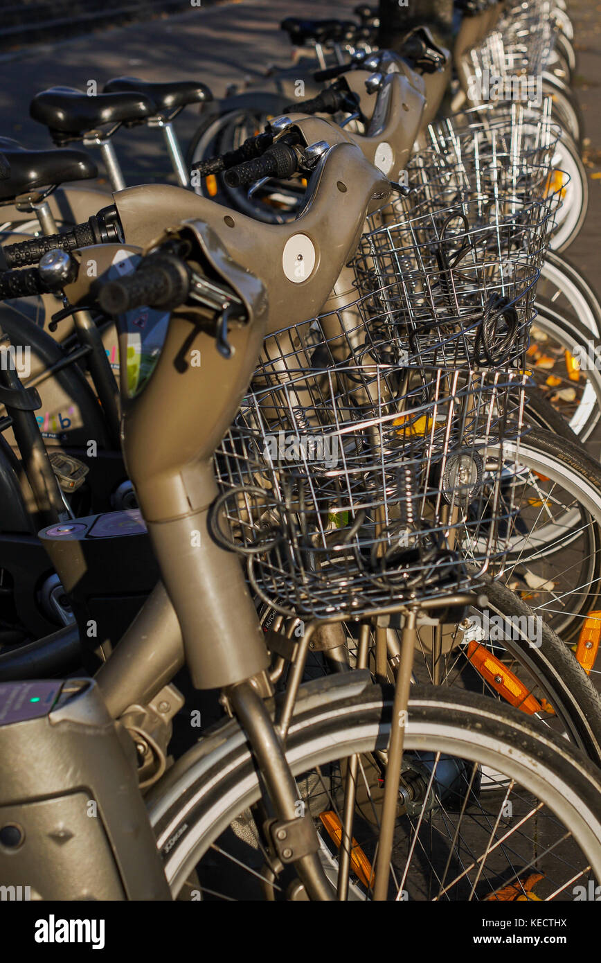 Velib in Paris, France Stock Photo - Alamy