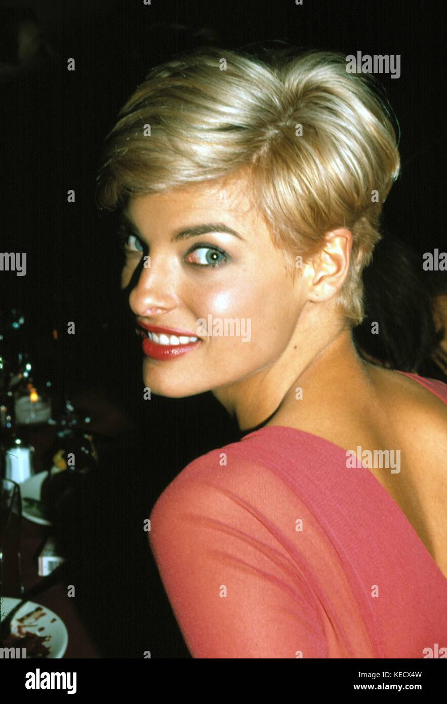Linda Evangelista photographed by Barry Talesnick.  November 1990.  © RTTalesnick /MediaPunch Stock Photo