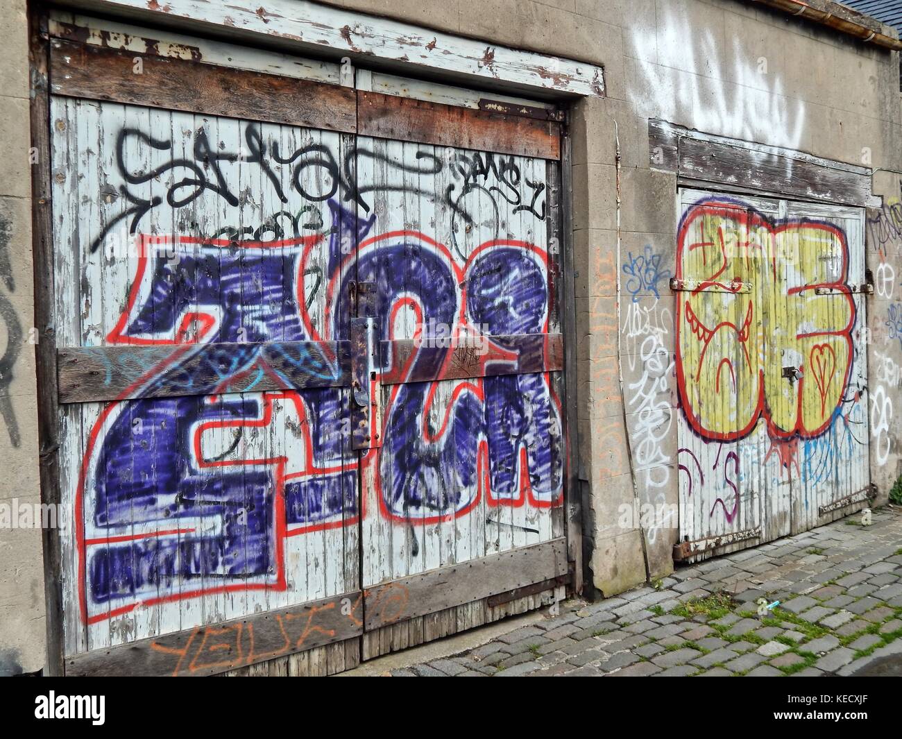 Edinburgh graffiti hi-res stock photography and images - Alamy