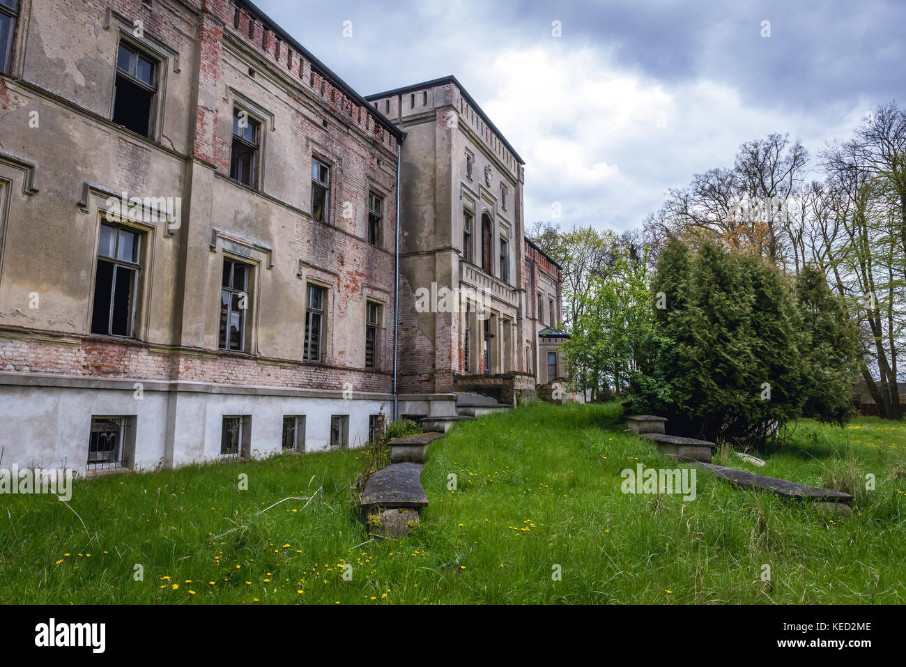 Abandoned Gothic Revival palace in Drezewo village in West Pomeranian Voivodeship of Poland Stock Photo