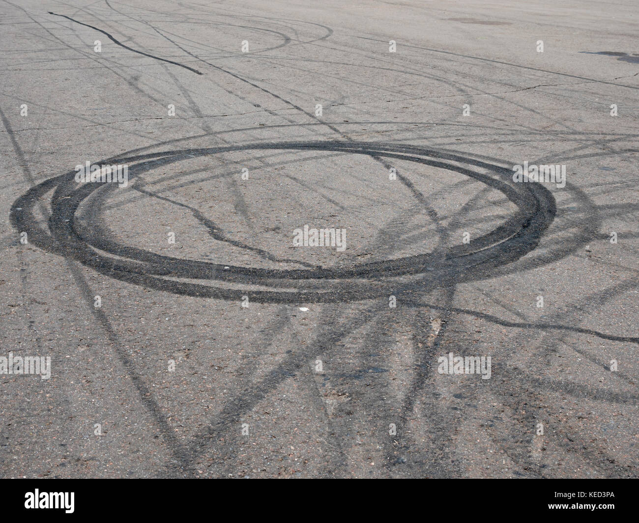 Black trail from rubber tires on the asphalt Stock Photo Alamy