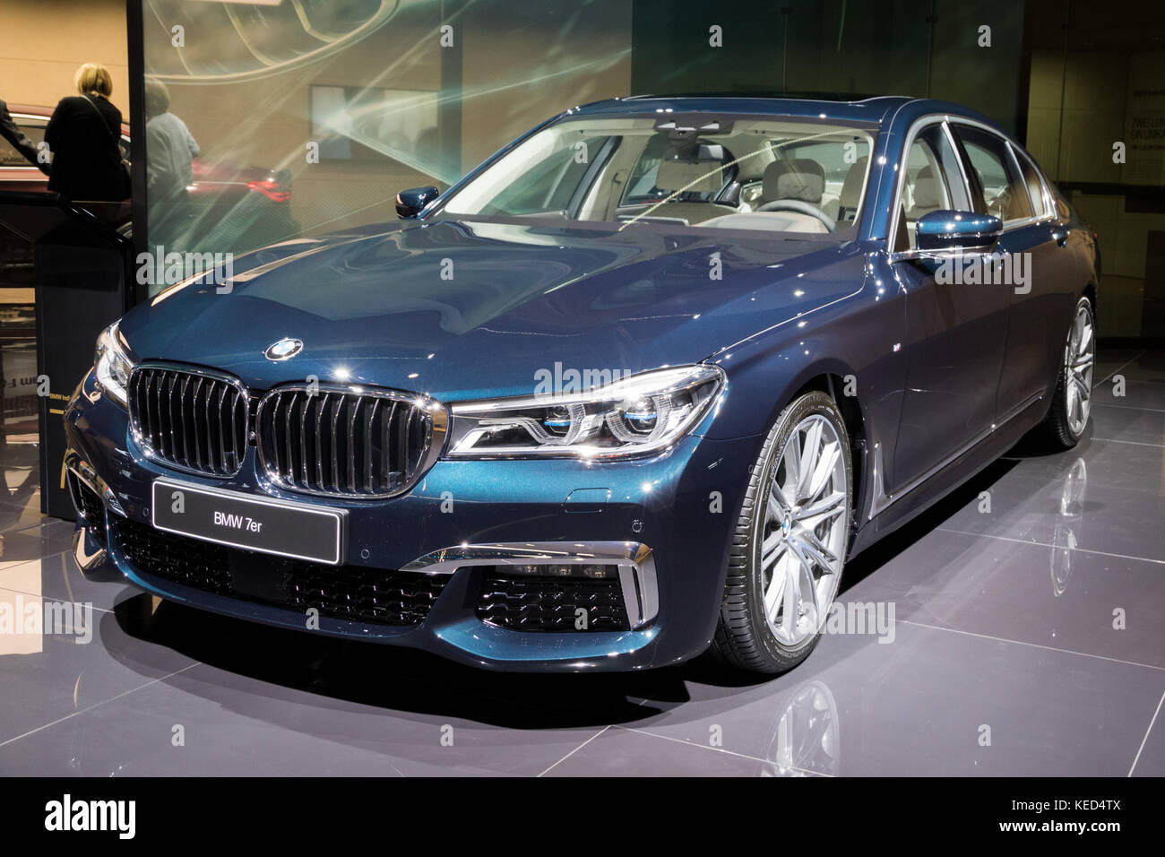 Bmw 7 Near The Louis Vuitton Clothing Store Stock Photo - Download Image  Now - Airbag, BMW, Blue - iStock