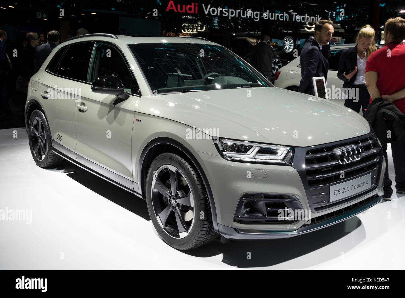 Audi q5 hi-res stock photography and images - Alamy