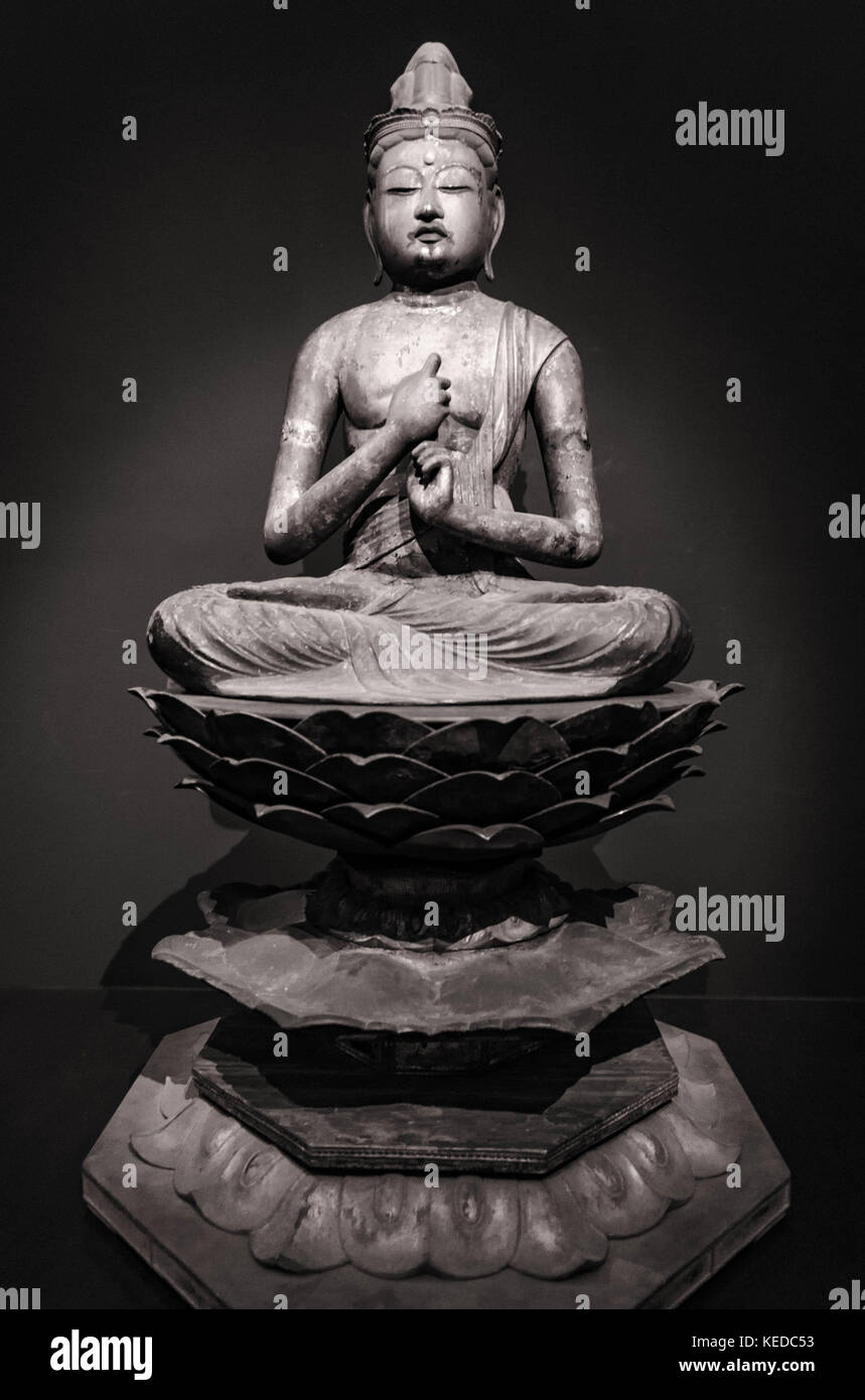 Japanese Sculpture at Tokyo National Museum Stock Photo Alamy