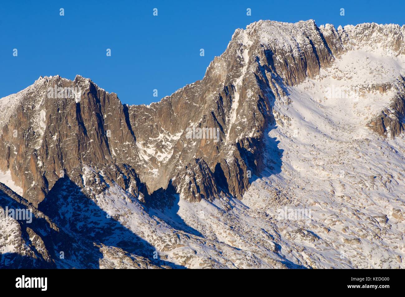 Maladeta Peak and Maldito Peak in the Maladeta Massif, Posets Maladeta Natural Park, Huesca, Aragon, Pyrenees, Spain Stock Photo