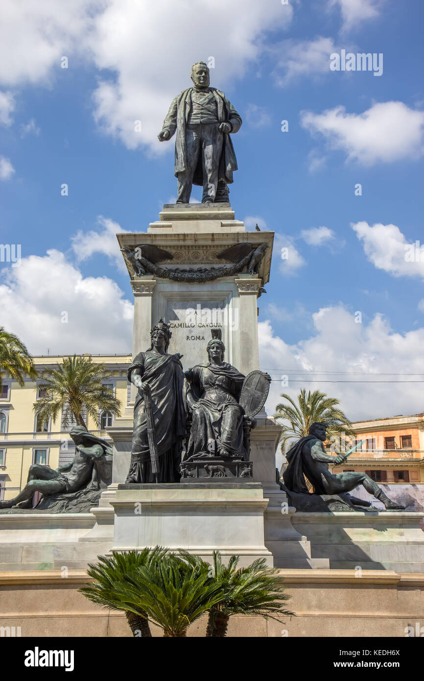 Camillo Benso, Count of Cavour statue in Rome Stock Photo