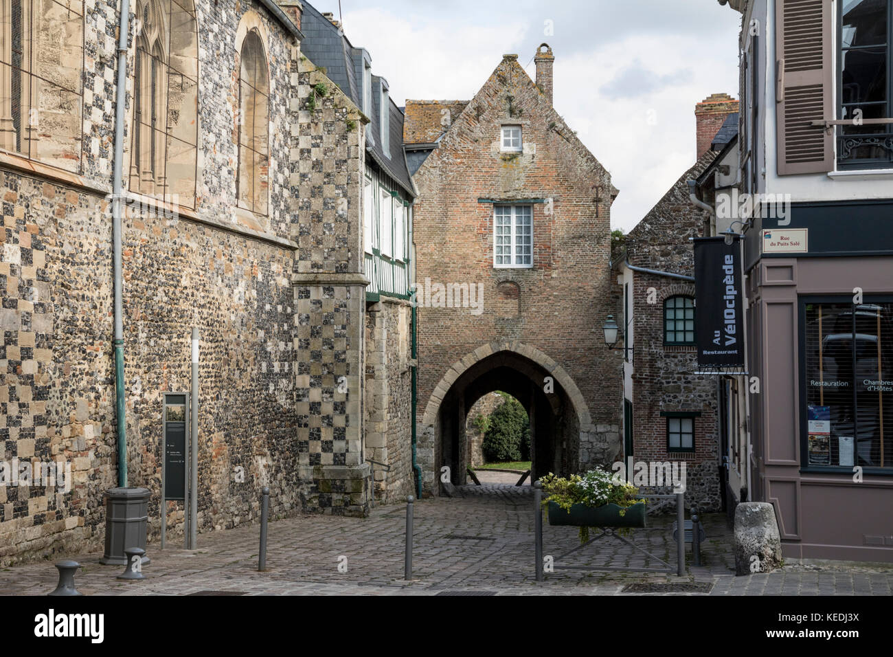 The Porte De Nevers The Lower Gate To The Old City In St Valery
