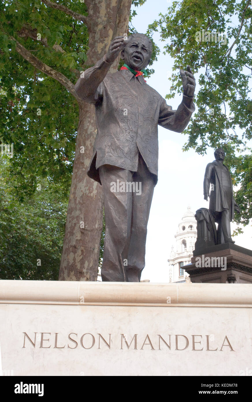 Nelson Mandela statue in Westminster, London Stock Photo