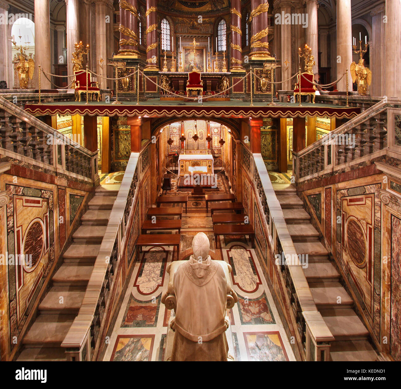 Santa Maria Maggiore catholic church interior in Rome Stock Photo - Alamy