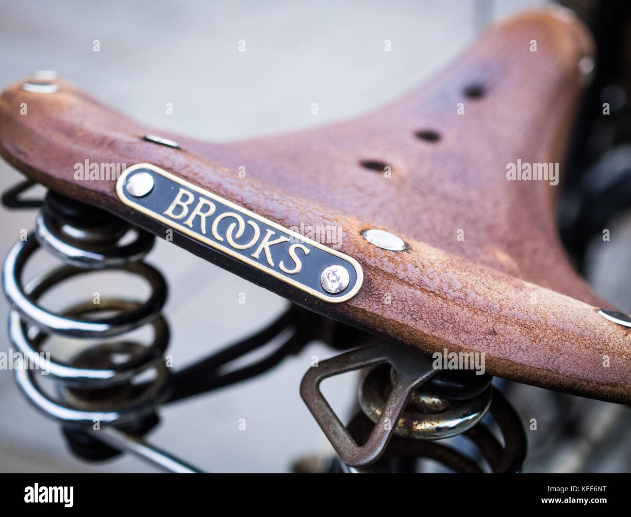 Brooks Leather Saddle Traditional British Made Brooks Leather Bicycle