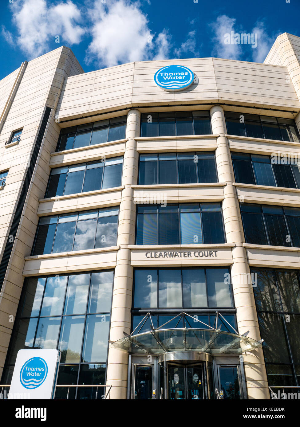 Thames Water Head Office, Reading, Berkshire, England Stock Photo Alamy