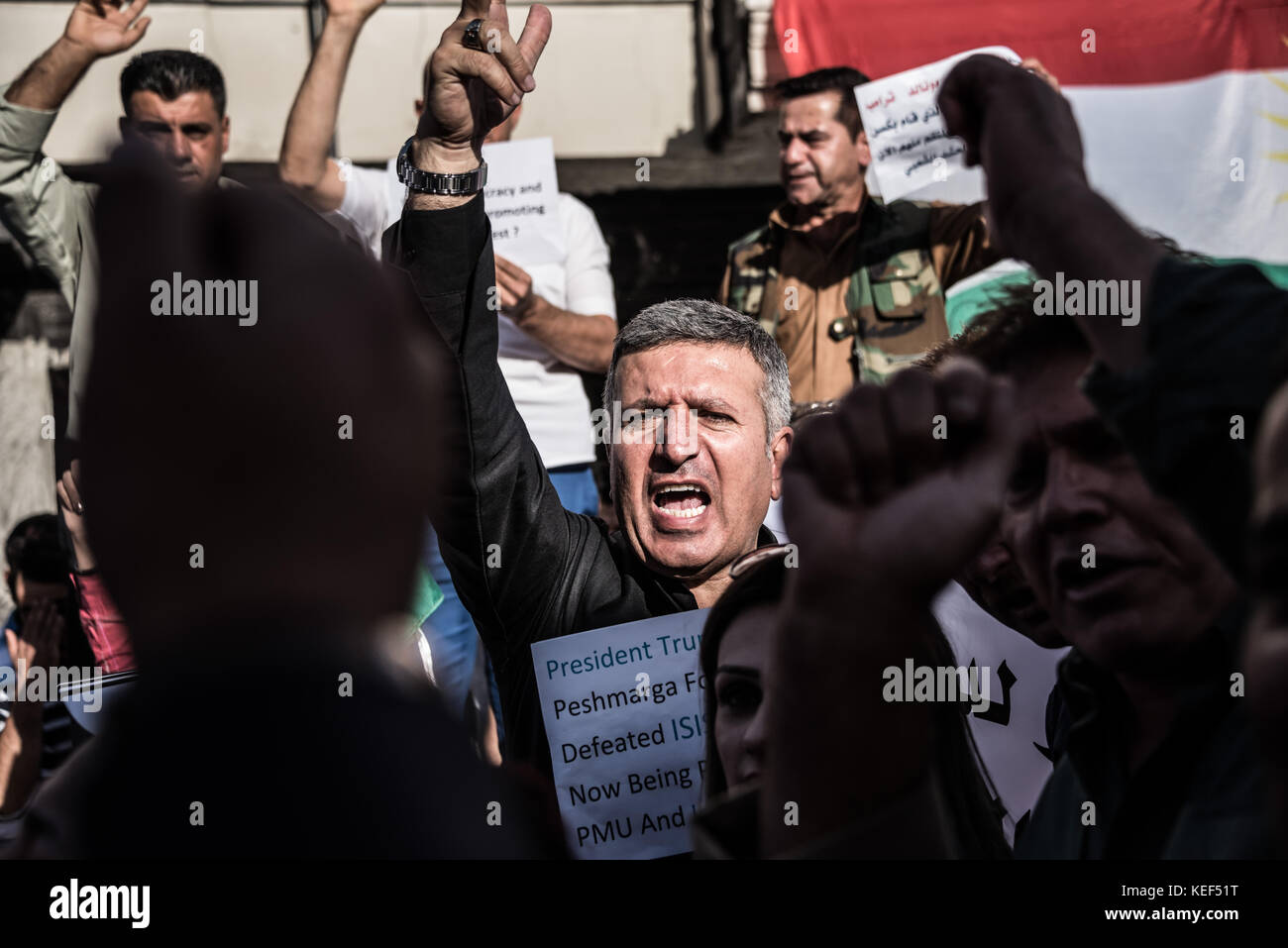 Erbil, Iraq. 20th Oct, 2017. Kurds displaced from Kirkuk by the ongoing conflict, between Iraq allied with Iranian backed Militia group Hashd al Shaabi and the semi autonomous Kurdistan region, protest outside the US Embassy in Erbil. They are asking where the international community was and why it didn't help them to keep Kirkuk. Erbil, Iraq Credit: Elizabeth Fitt/Alamy Live News Stock Photo