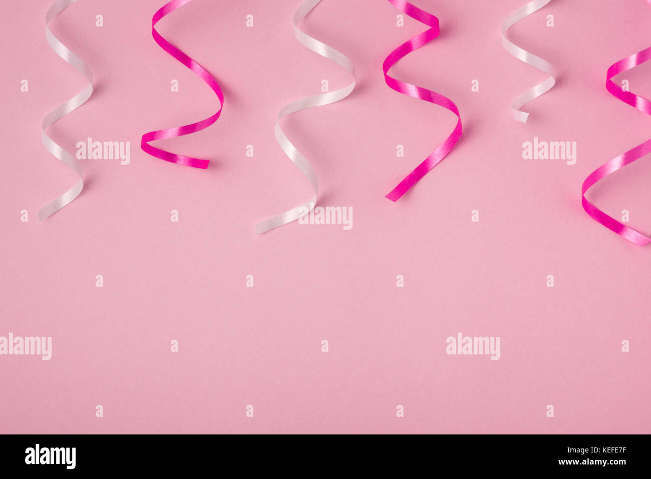 Pink ribbons hi-res stock photography and images - Alamy