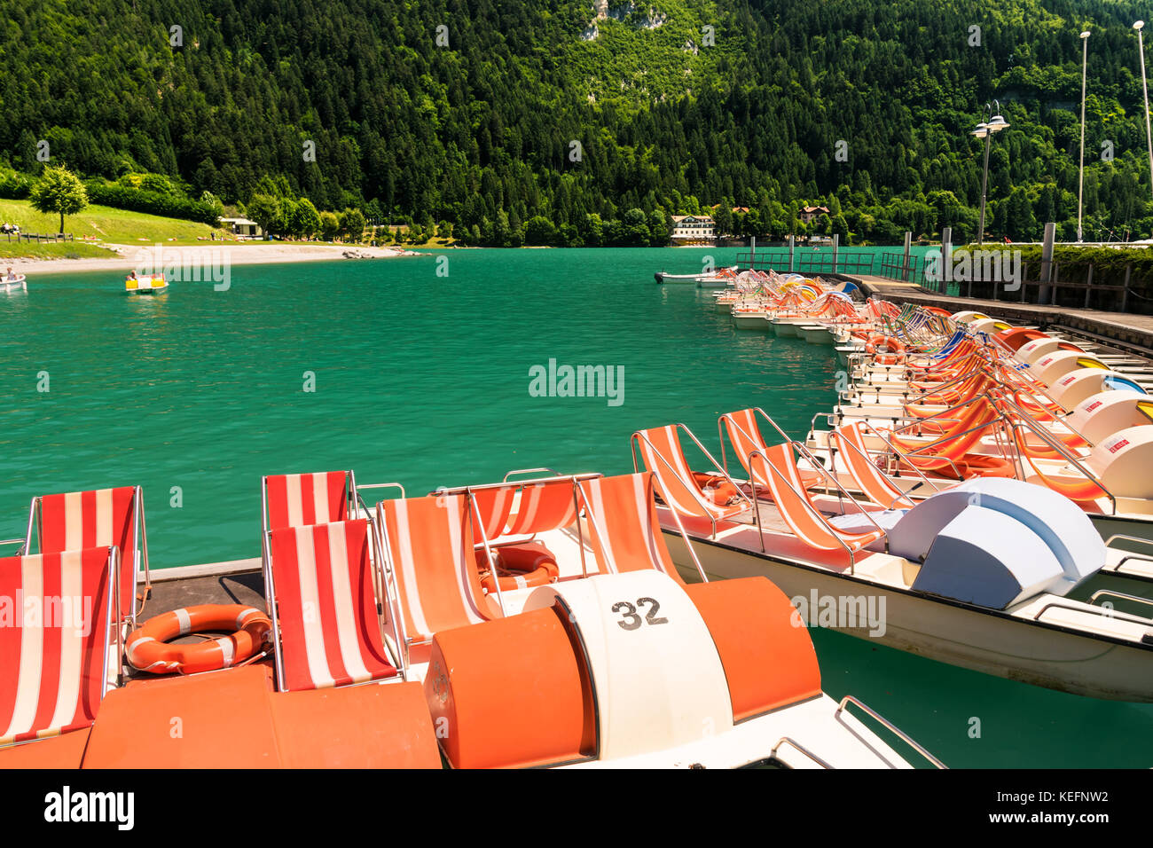 Pedal boat hires stock photography and images Alamy