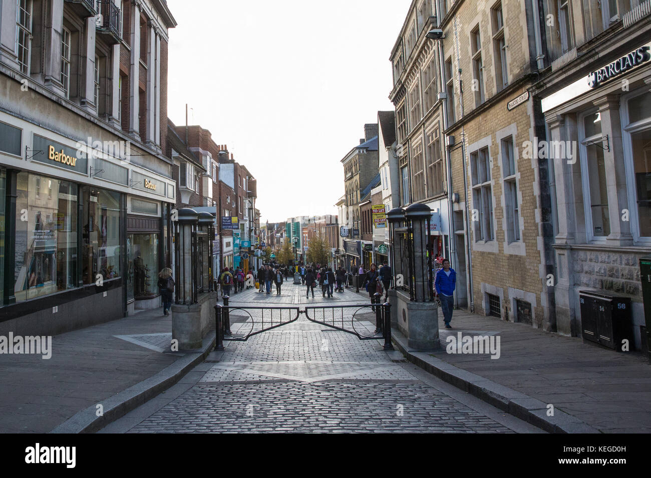 Windsor, UK. 20th October, 2017. A view down Peascod Street from the High Street. Stock Photo