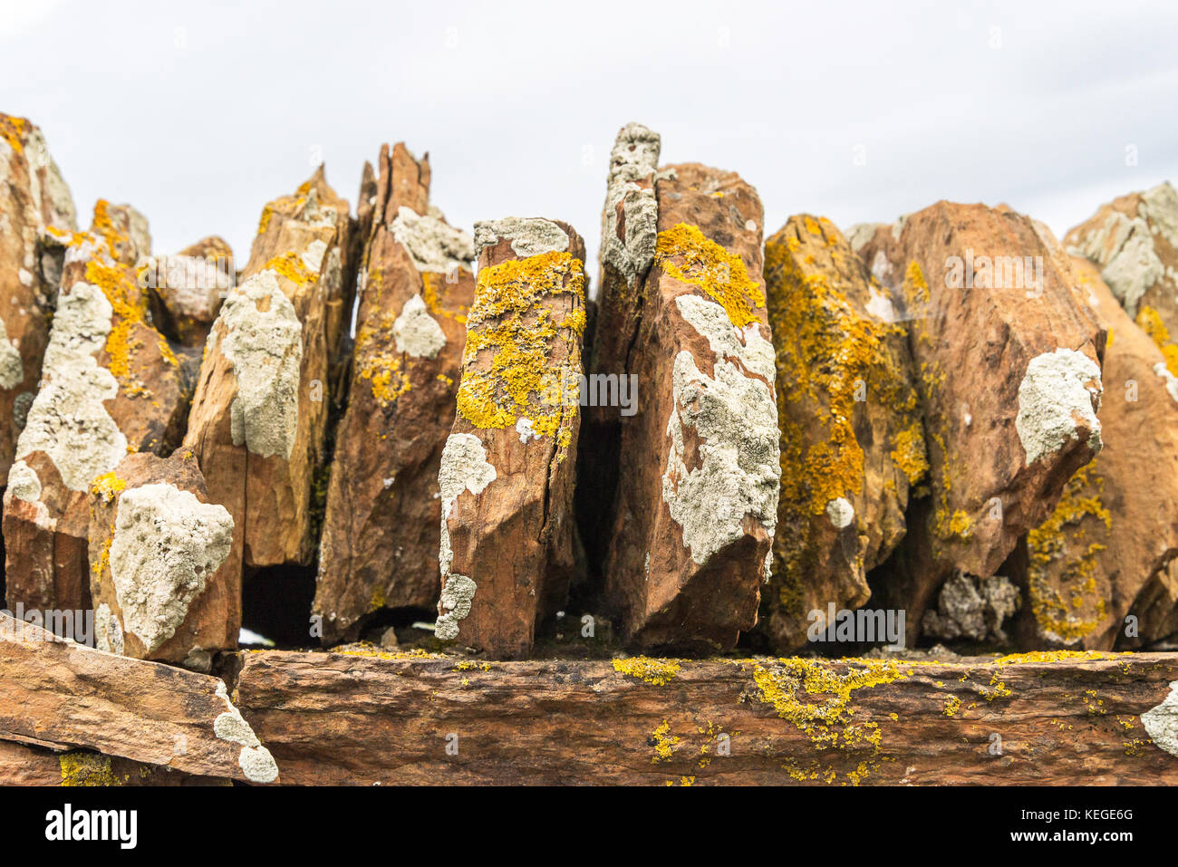 wallstone dry stones top Stock Photo Alamy