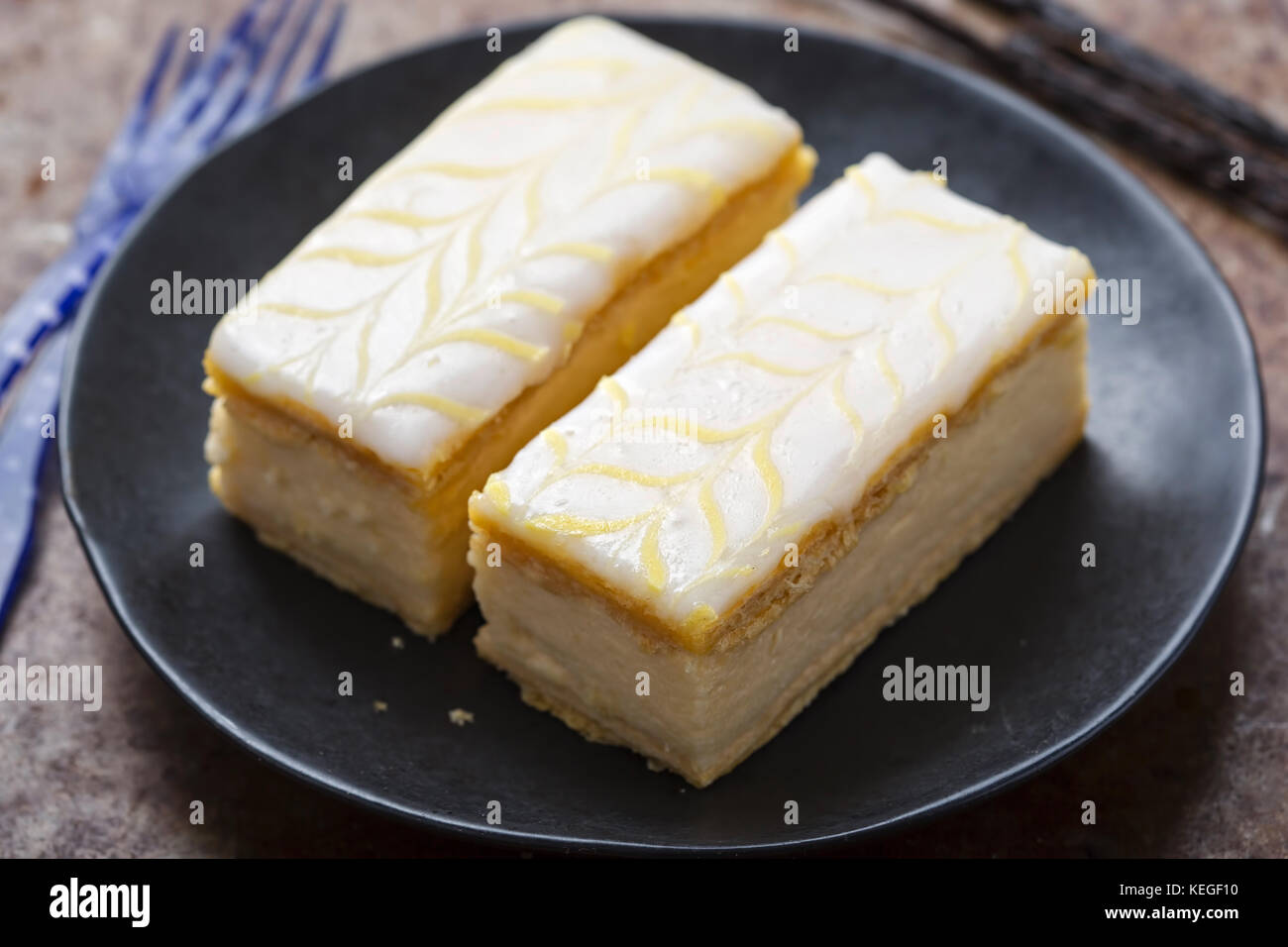 Vanilla slices. Puff pastry filled with vanilla custard topped with