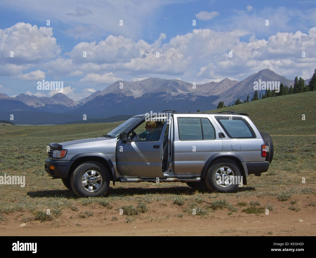 Nissan Pathfinder 1998 in the mountains of Colorado 4x4 back country of roading. Stock Photo