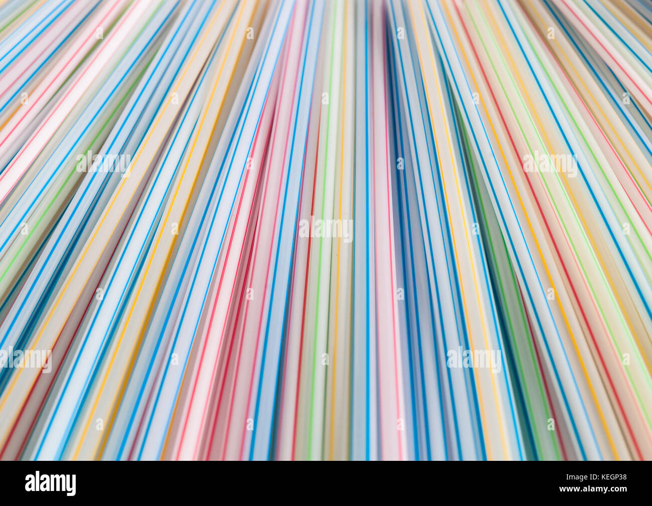 A multitude of drinking straws sitting side by side Stock Photo - Alamy