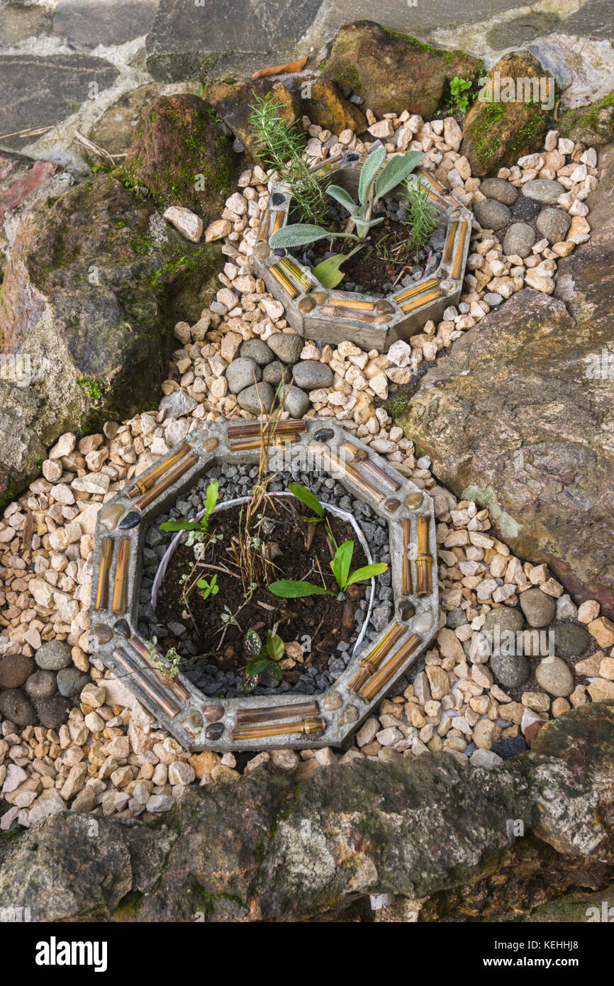 Garden Ideas Landscaping Creative Small Stone Garden Stock Photo Alamy