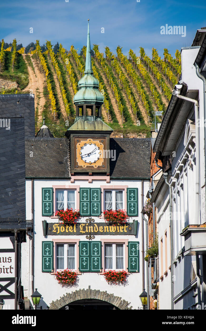 Rudesheim Am Rhein Wine Making Town In Germany Hotel Lindenwirt In Stock Photo Alamy