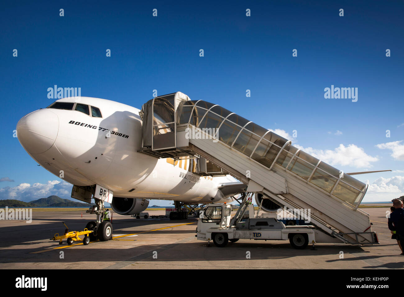 The Seychelles Mahe Airport Emirates Airlines Boeing 777 300er Aircraft On Stand At Dawn Stock Photo Alamy