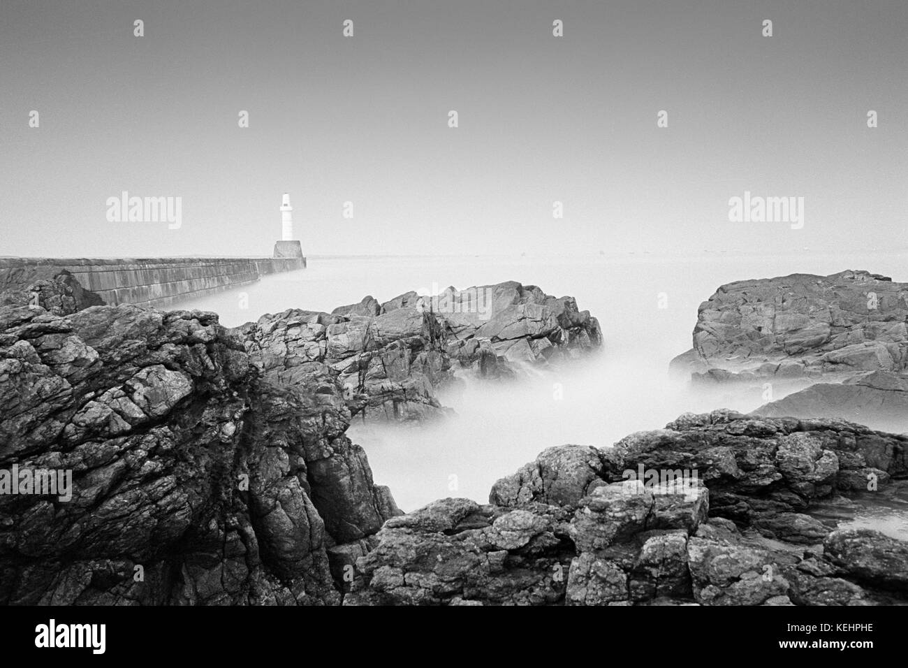 Single Alone Lighthouse Girdle Ness Tory Aberdeen Calm Coast Scotland UK Stock Photo