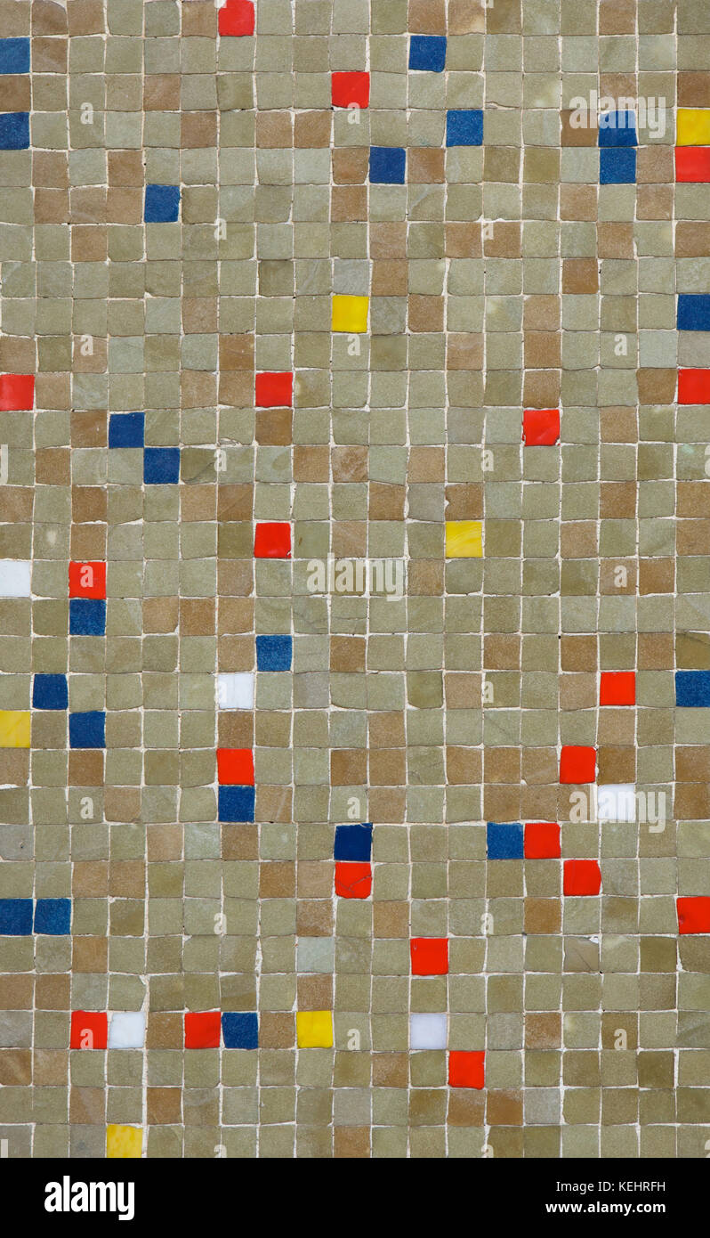 Red mosaic close up hi-res stock photography and images - Alamy